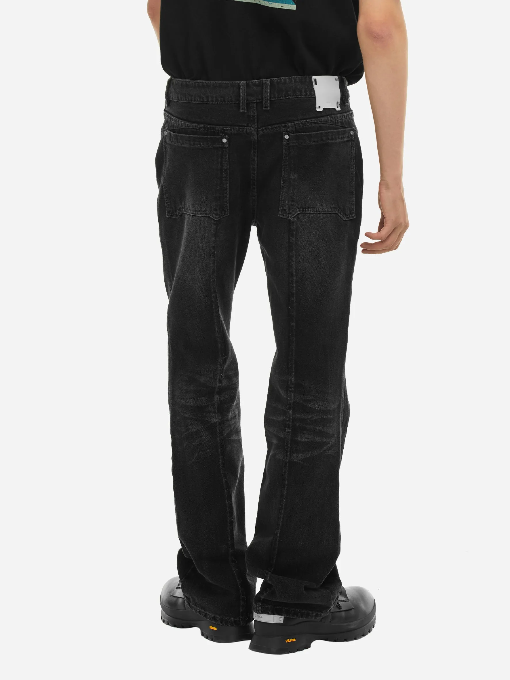 005 - Stagger Streamline Arch Raw Edge Jeans