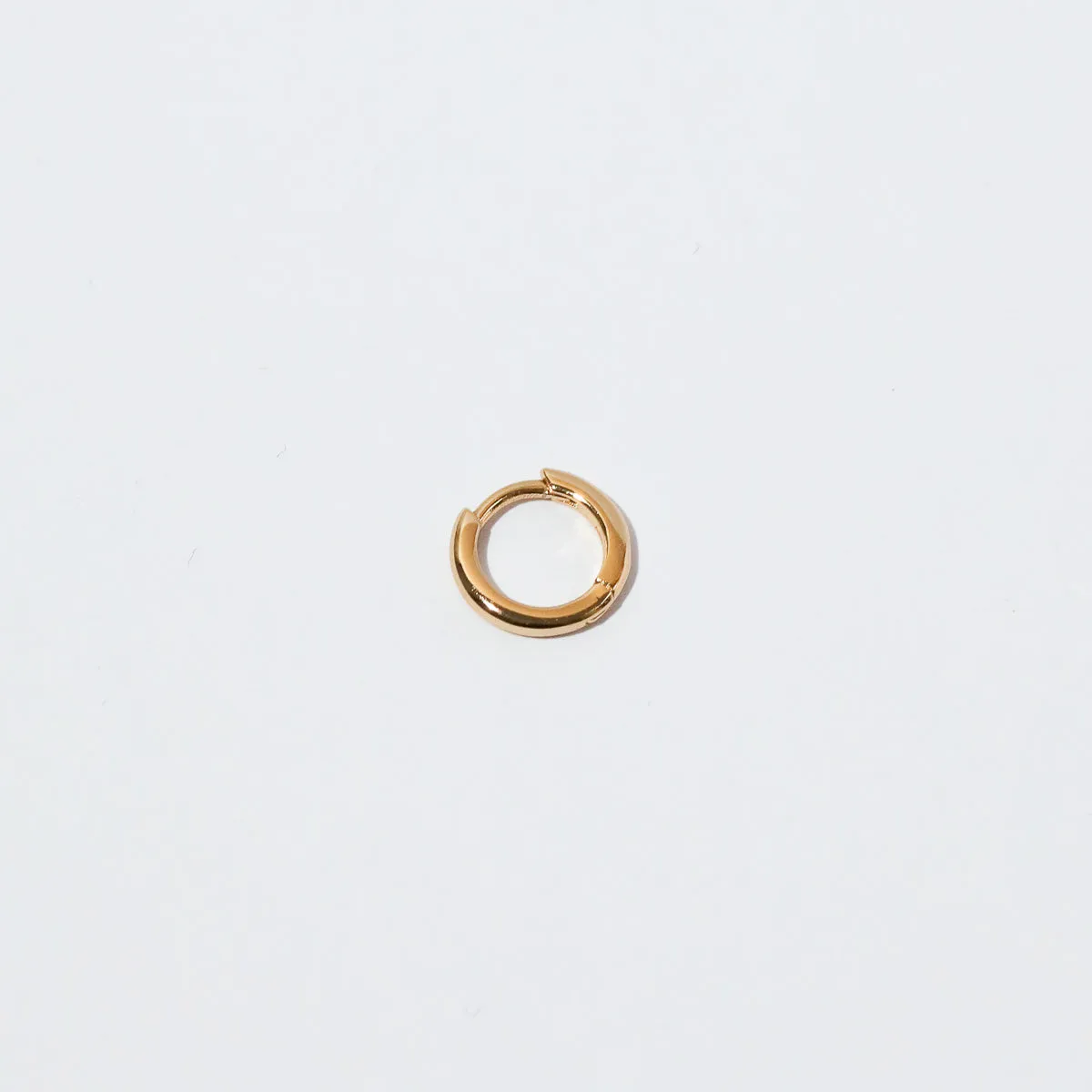 Essential 8mm Hoop in Gold