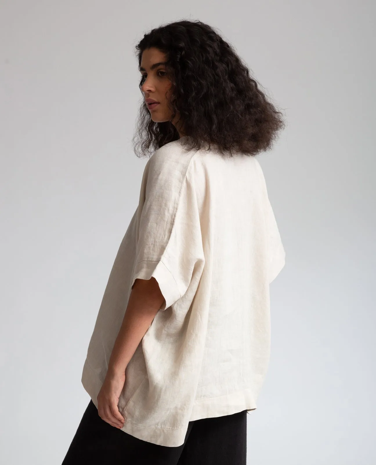 Leonor Linen Top In Bone