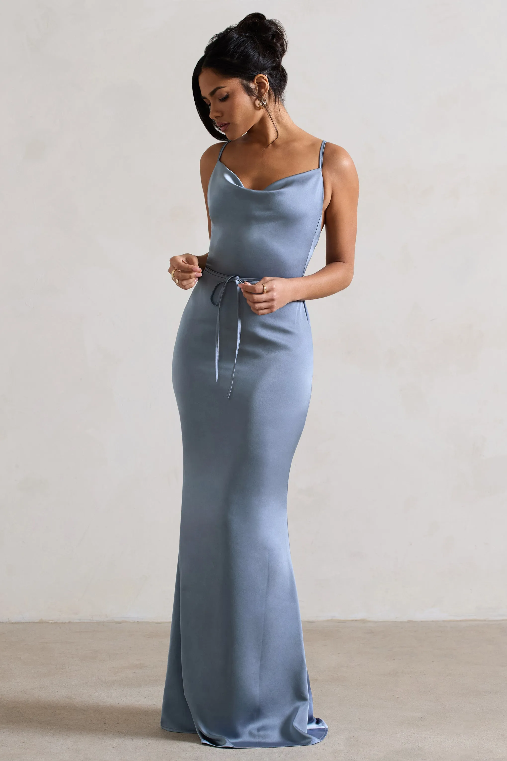 Lifetime |  Robe longue en satin bleu ardoise à col bénitier avec détail croisé au dos