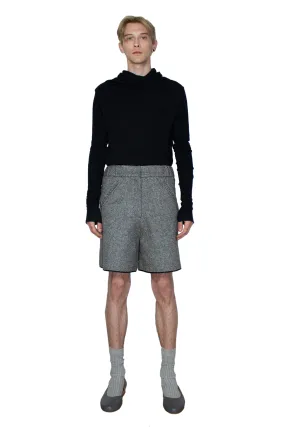 One-seam wool shorts