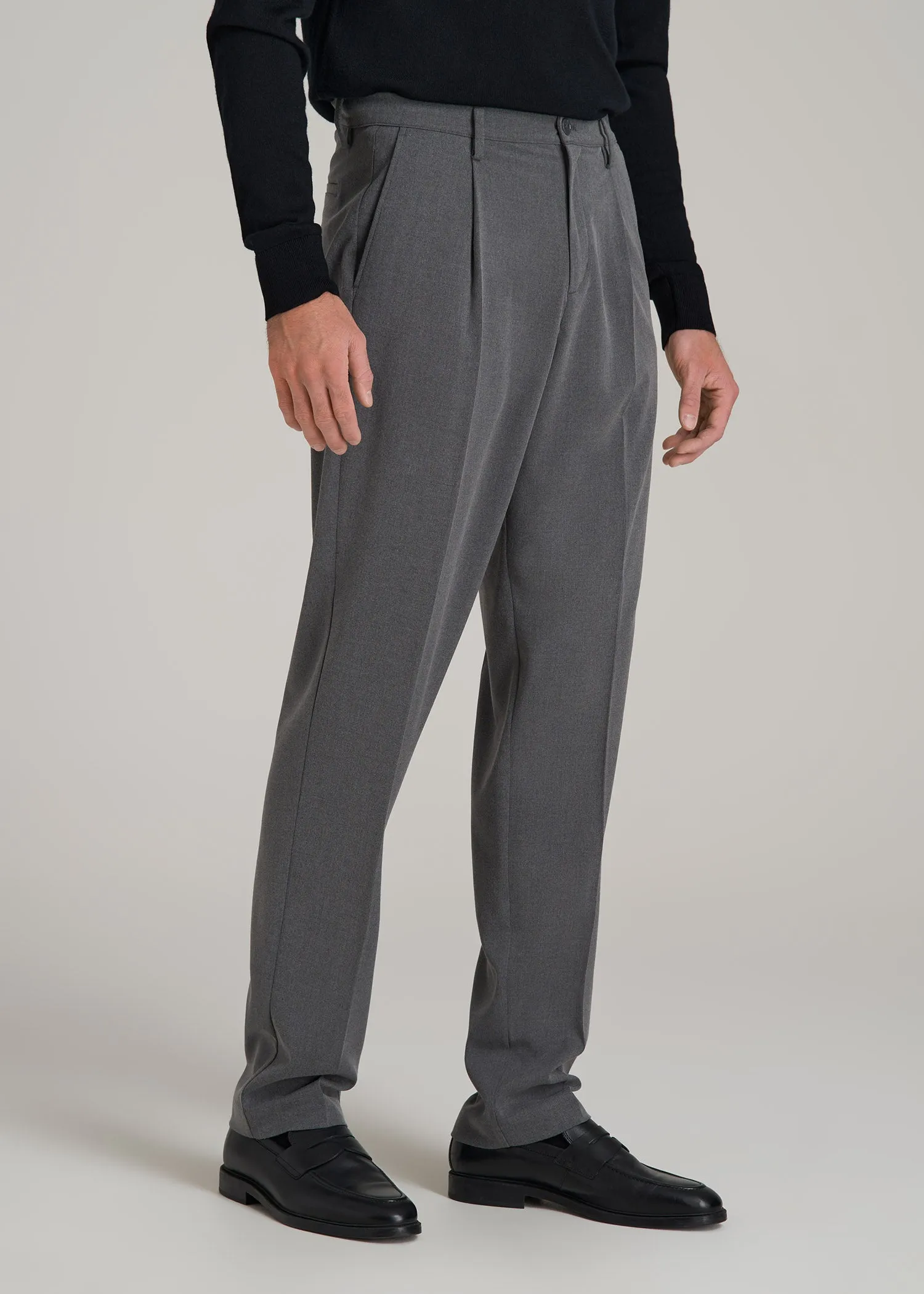 Tall Men's Relaxed Pleated Trouser in Charcoal Mix