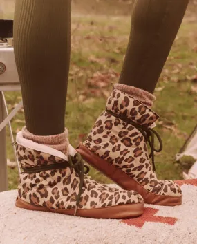 The Down Quilted Puffer Slipper. -- Snow Leopard