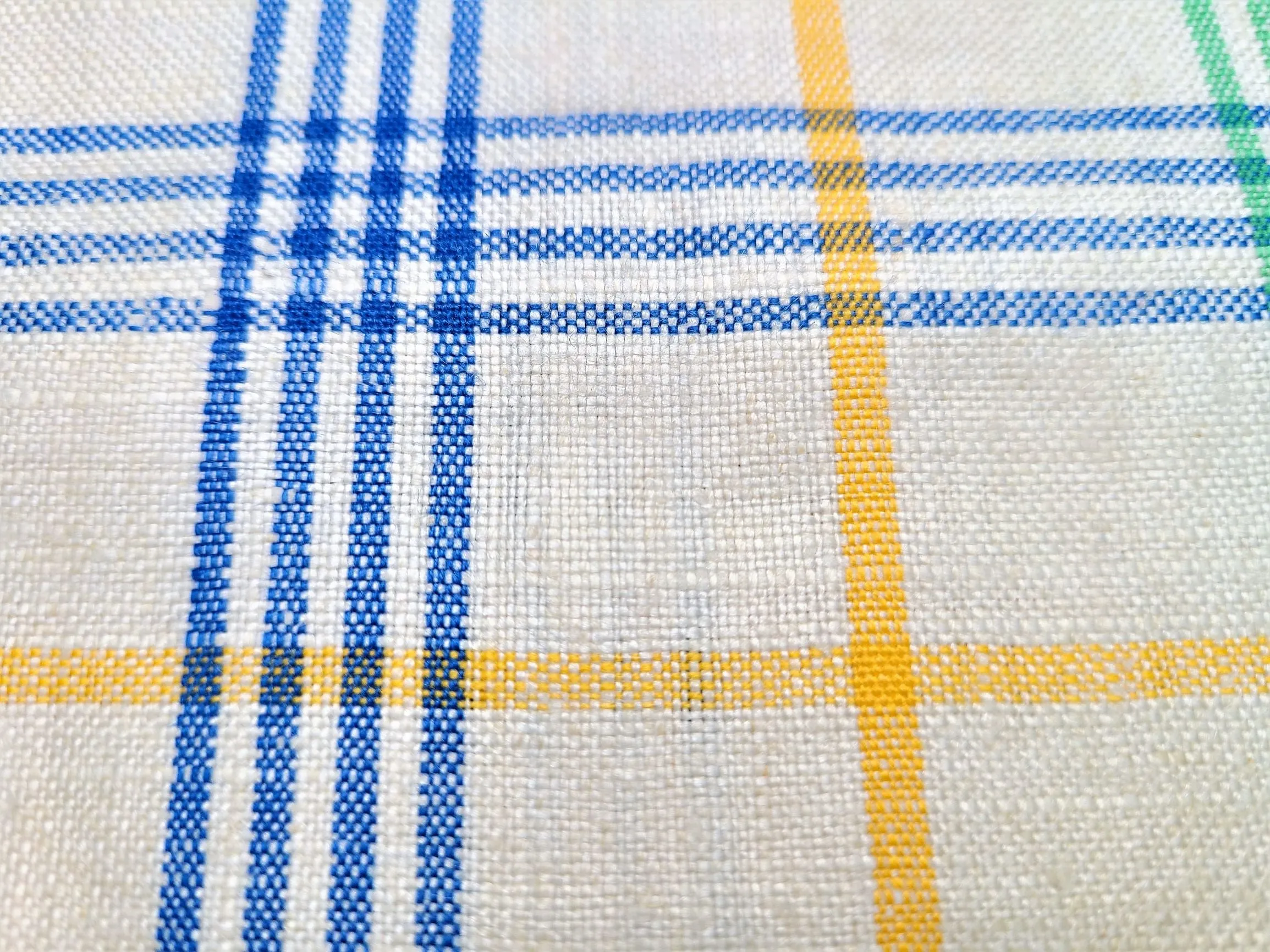 Vintage Fabric - Linen - Plaid - Cream - Linen - Fabric Remnant - LN336