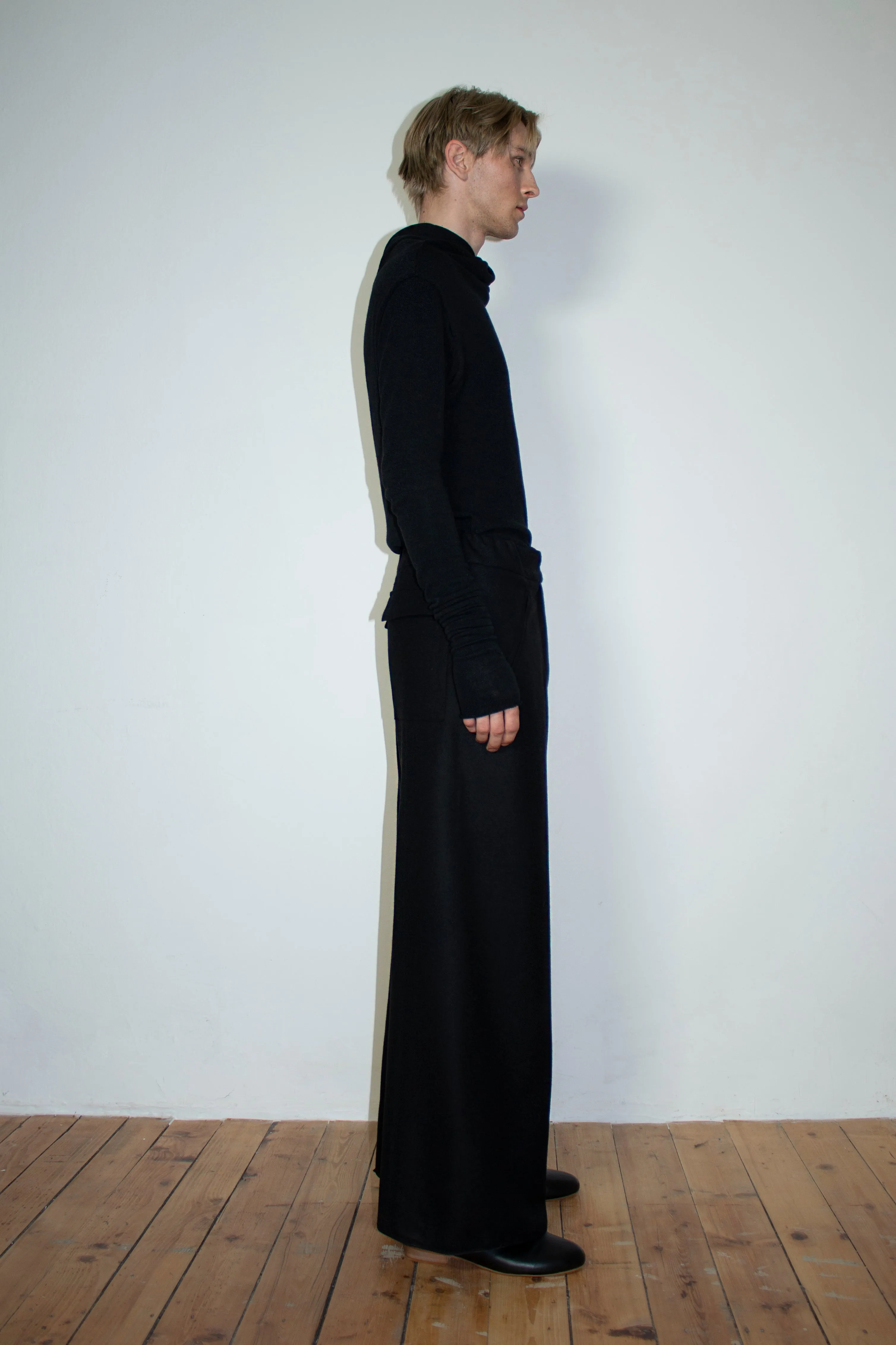 Wide one-seam wool trousers