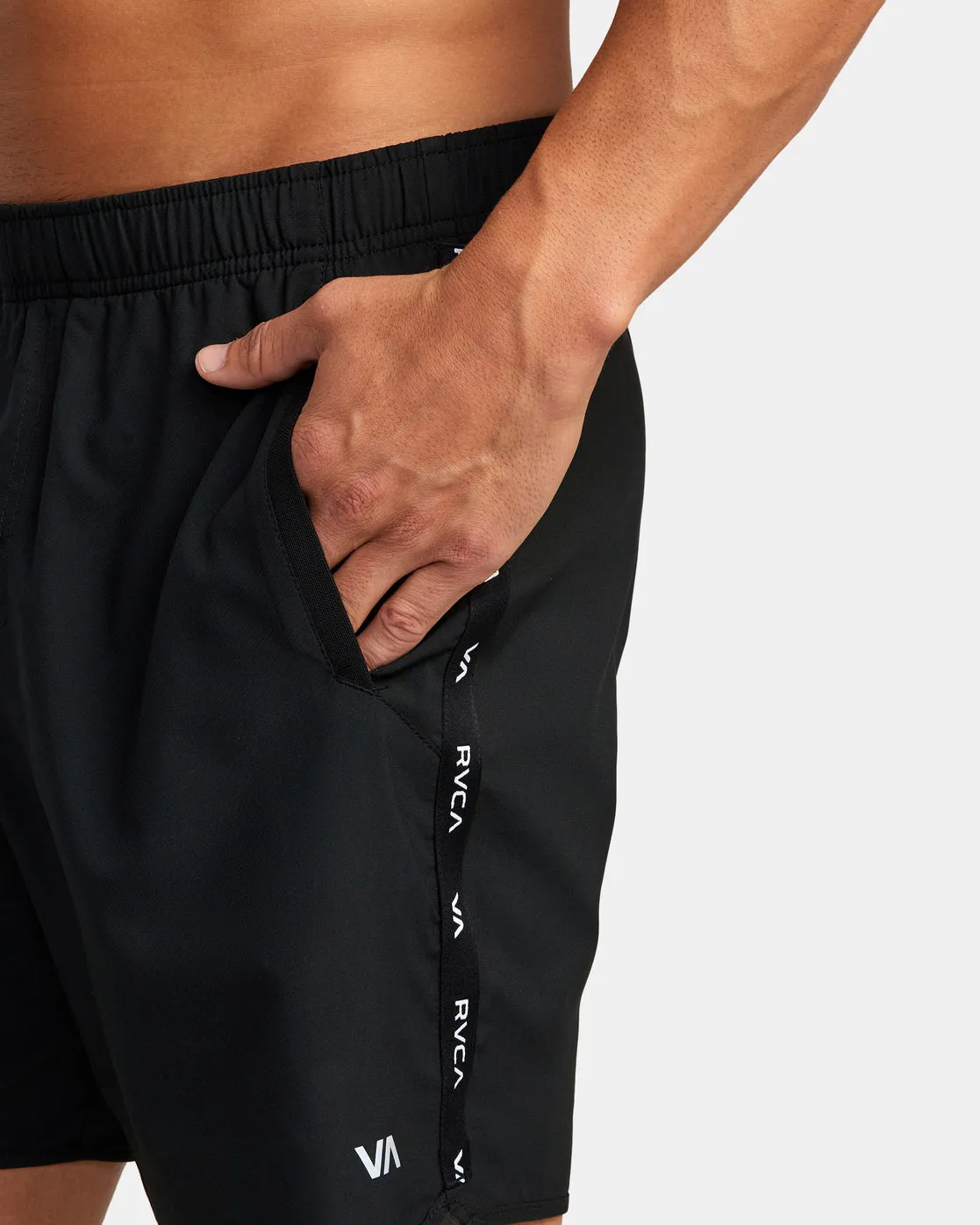 Yogger IV 17 Athletic Shorts - Black Black