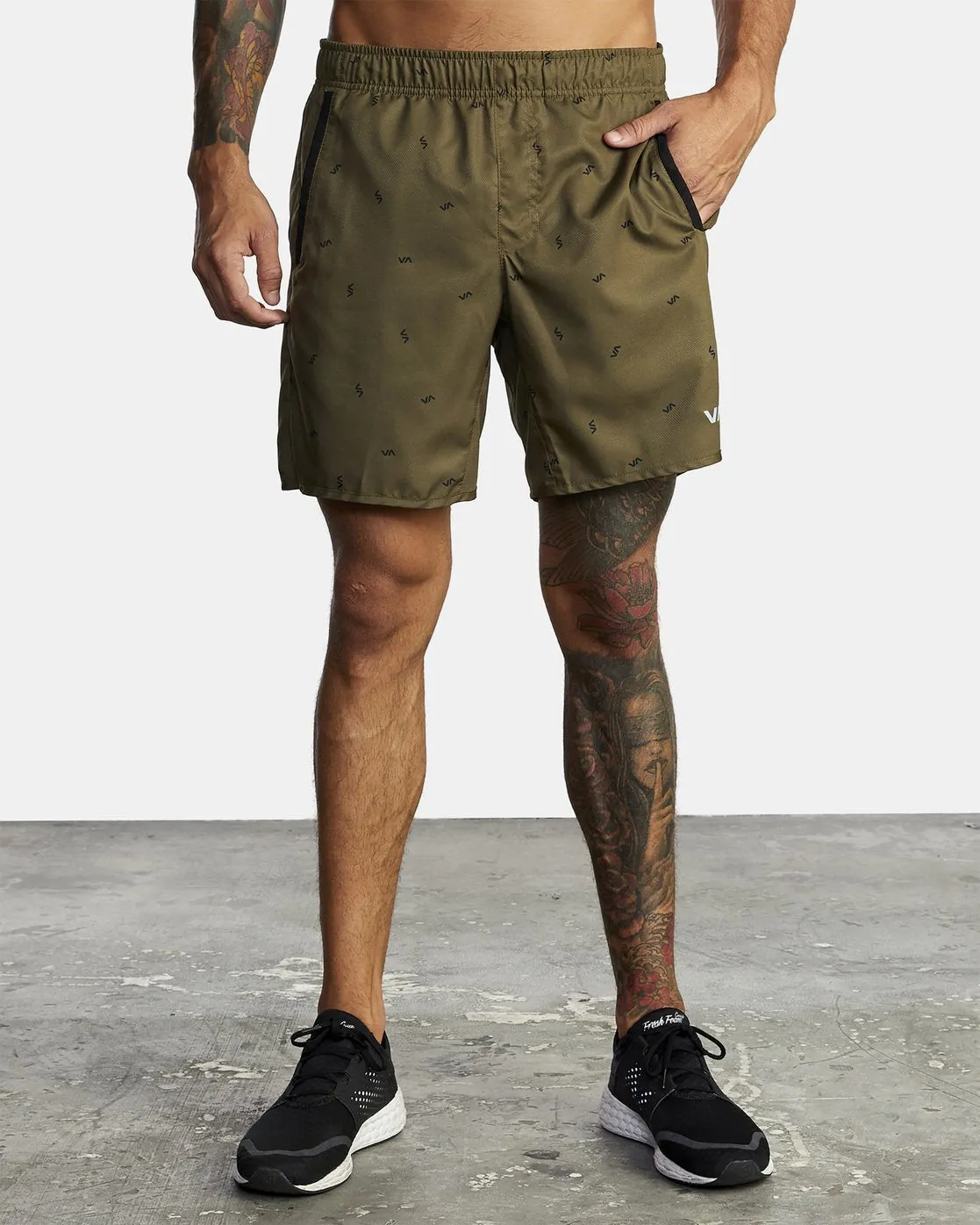 Yogger IV 17 Athletic Shorts - Tossed Va Olive